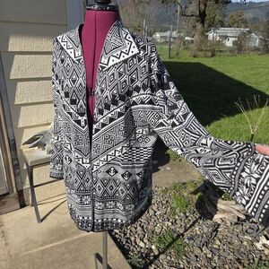Ashley Blue Black and White Geometric Cardigan Size 2X. SSCP
